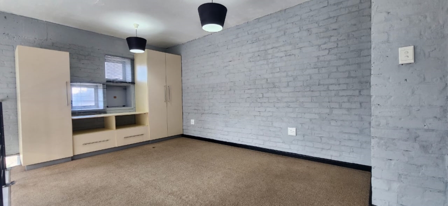 To Let 1 Bedroom Property for Rent in South End Eastern Cape